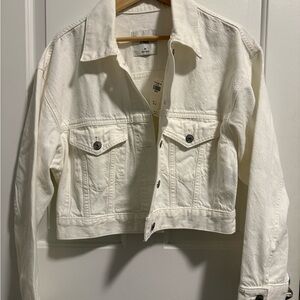 Abercrombie White cropped Denim Jacket - NWT